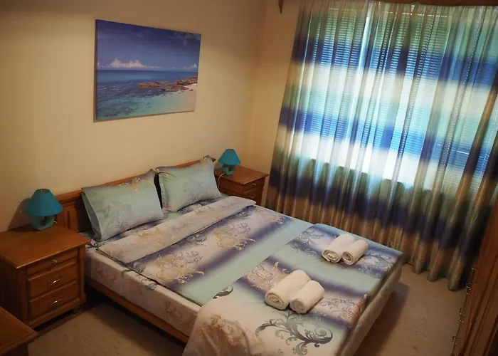 йоана Варна